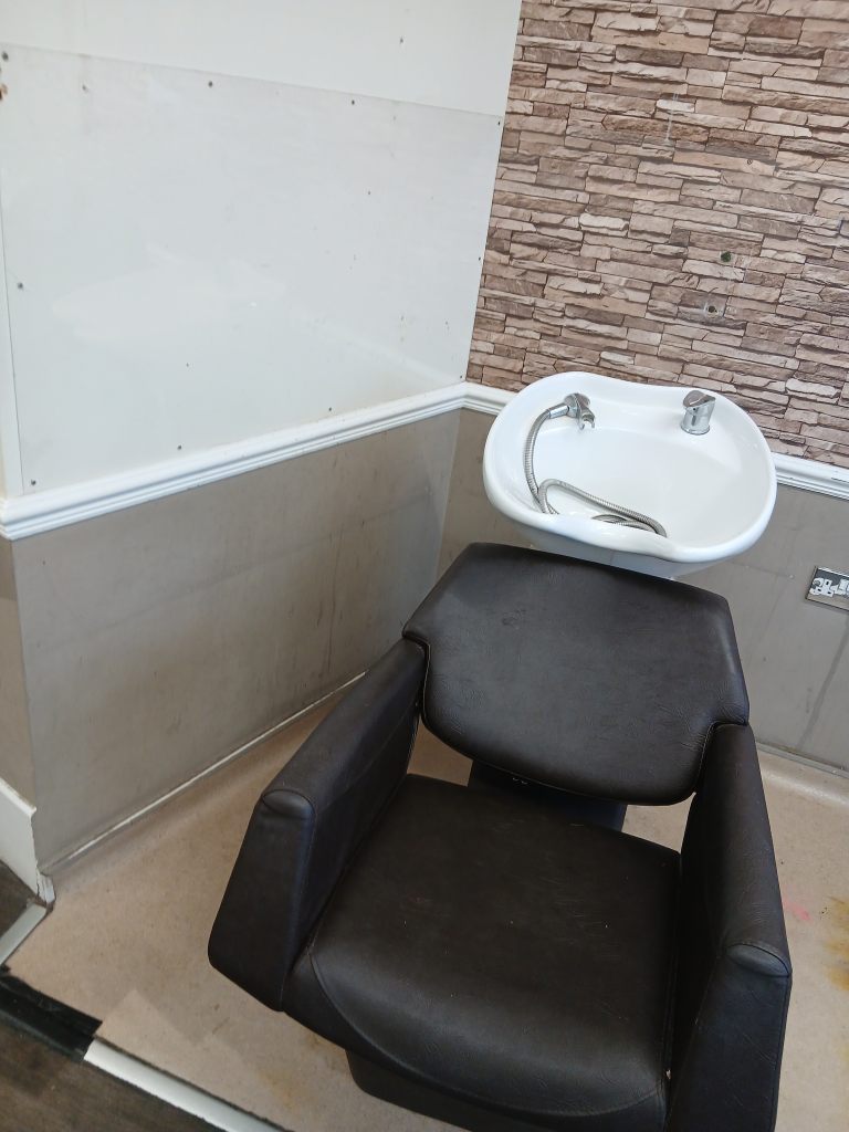 Profesional Salon Chairs