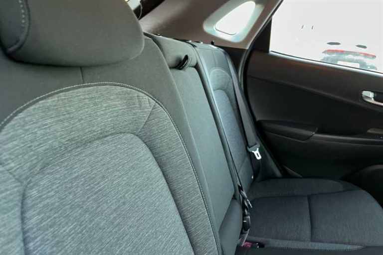 2022 Hyundai KONA 64kWh Premium SUV 5dr Electric Auto (10.5kW Charger) (204 ps) SUV Electric Auto...