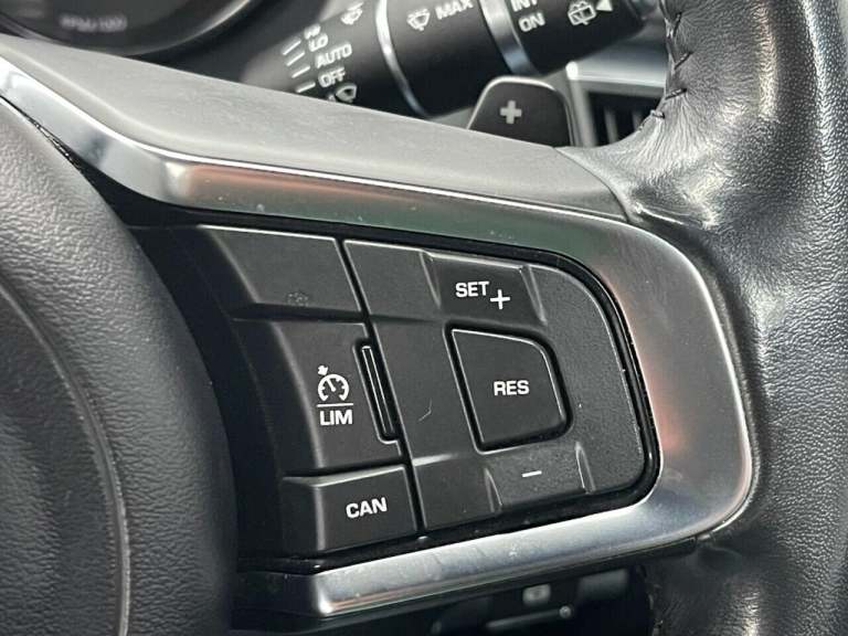 2018 Jaguar E-Pace 2.0d [180] R-Dynamic S 5dr Auto ESTATE DIESEL Automatic