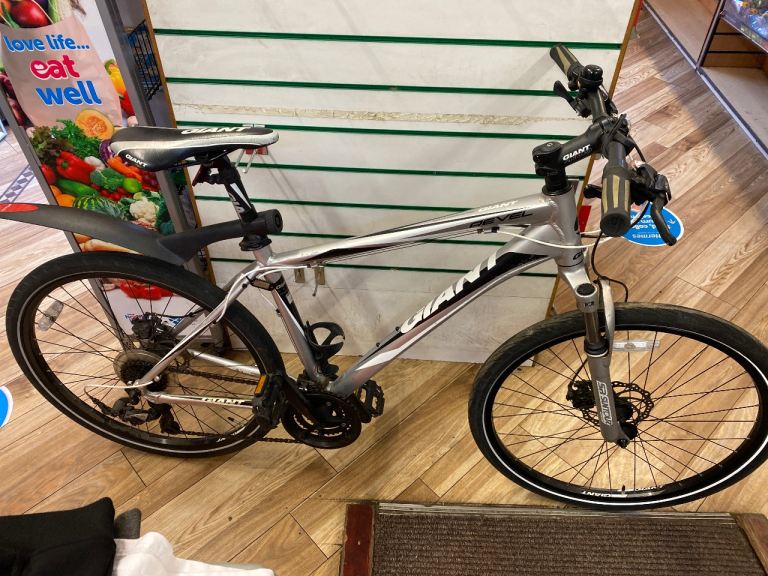 Giant Revel Bike 