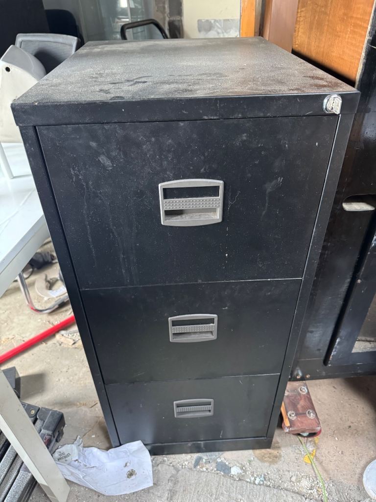 Black Metal Filing Cabinet with 3 Drawers – Fair Condition