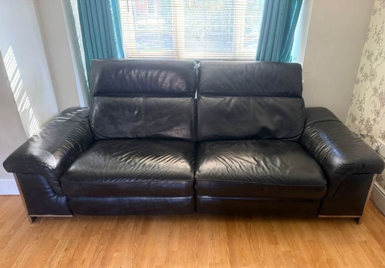 Italian leather sofas 3&2 seaters Electric & Manual vgc