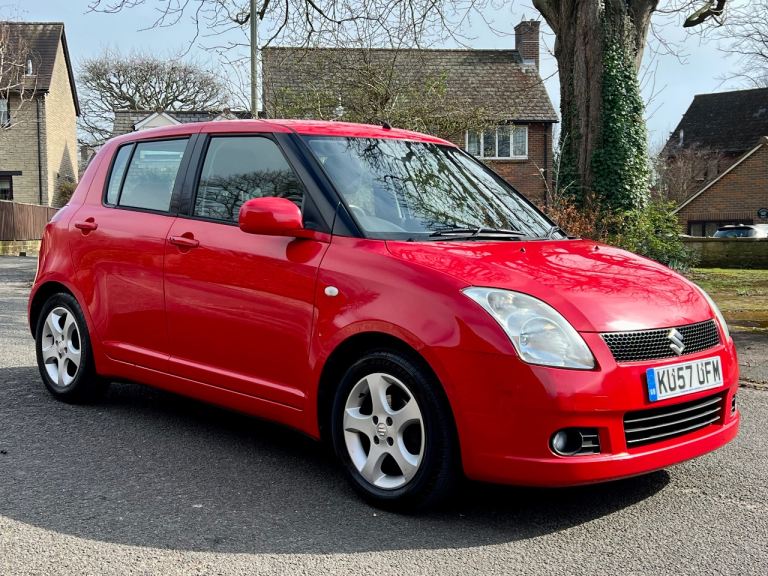 SUZUKI Swift 1.5 GLX 5 Door 67,000 FSH & Long Mot