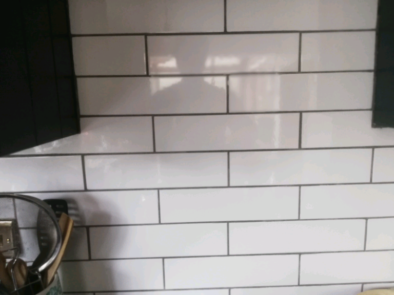 Tiles Porcelanosa Kent snow gloss