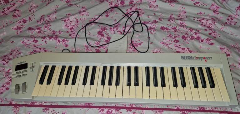 Midi keyboard controller 