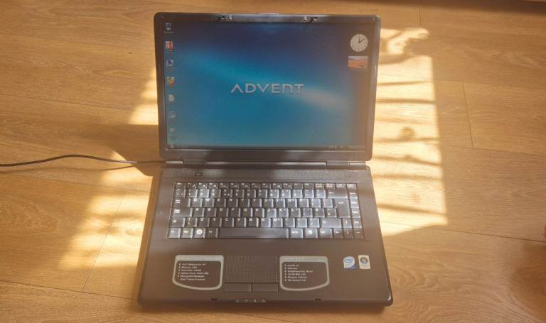 SOLD - ADVENT Laptop with Windows Vista Home Premium