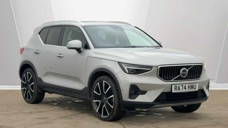 2025 Volvo XC40 2.0 B4 MHEV Ultra Bright SUV 5dr Petrol Hybrid DCT Auto Euro 6 (s/s) (197 p ESTAT...