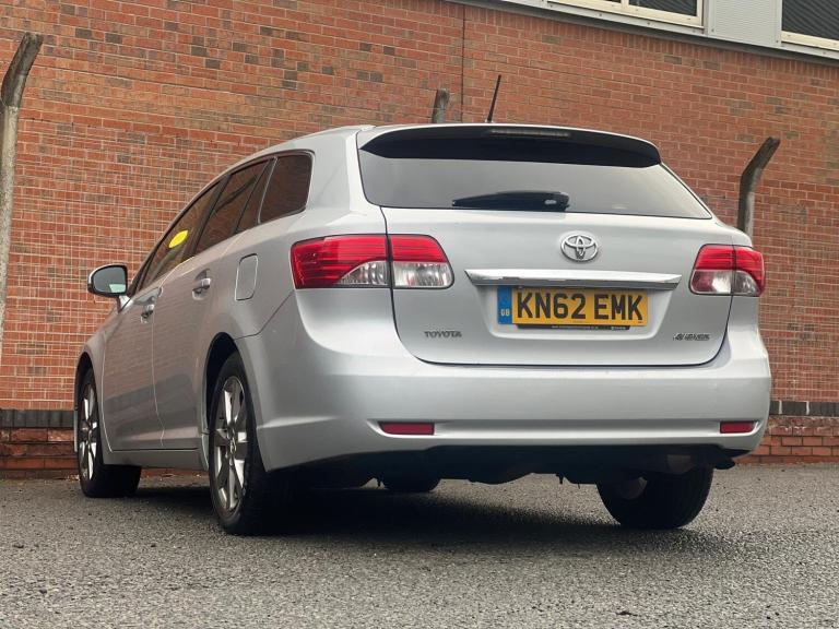2012 Toyota Avensis 2.2 D-4D T4 5dr ESTATE DIESEL Manual