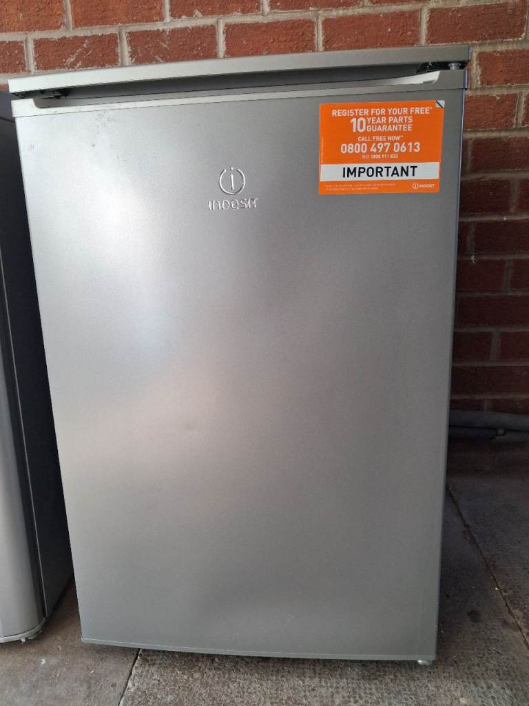 UNDER COUNTER FREEZER