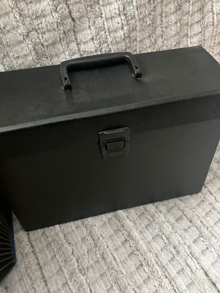 2 Concertina file boxes. 