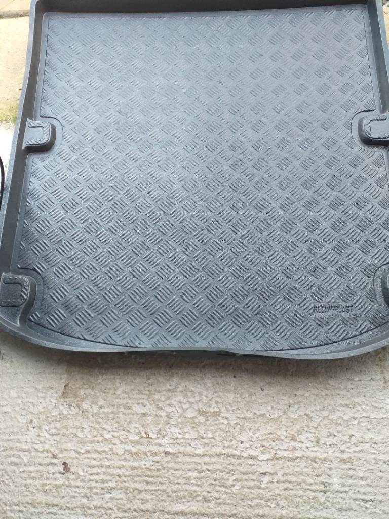 Audi A4 FullCar Boot Matt