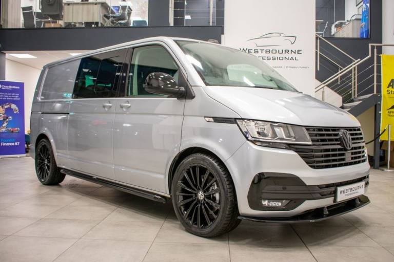 2020 20 VOLKSWAGEN TRANSPORTER 2.0 TDI T32 HIGHLINE KOMBI 5DR DIESEL DSG FWD LWB