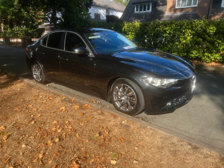 2018 Alfa Romeo Giulia 2.2 JTDM-2 Super 4dr Auto SALOON Diesel Automatic