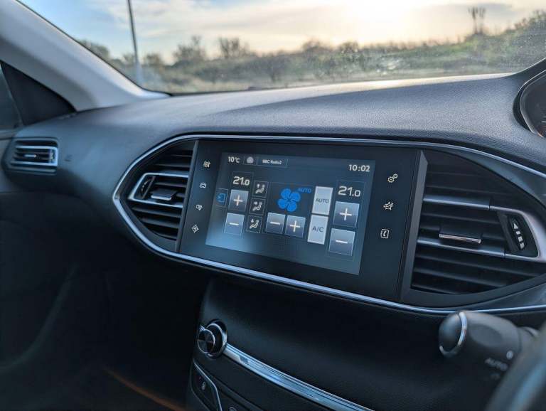 2013 Peugeot 308 1.6 THP Allure 5dr HATCHBACK PETROL Manual