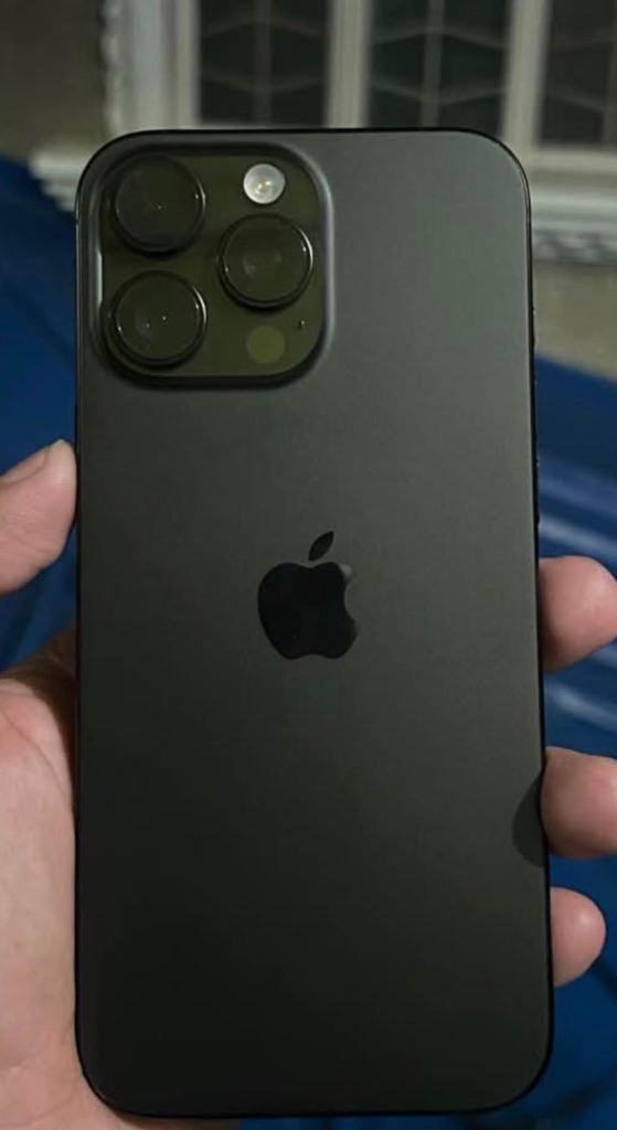 iPhone 16 Pro Max 256GB - Black Titanium, Excellent Condition
