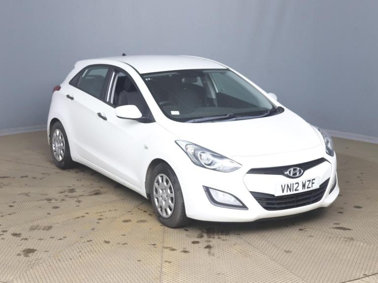 Hyundai i30 1.4 Classic Euro 5 5dr Petrol Manual
