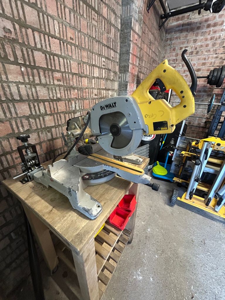 Dewalt chop saw 