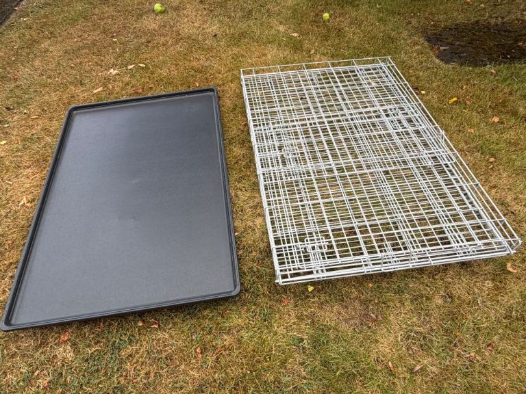 Dog crate