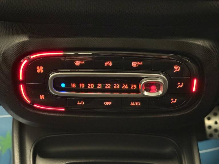 2016 16 SMART FORTWO 1.0 EDITION WHITE COUPE 2DR PETROL MANUAL EURO 6 (S/S) (71 