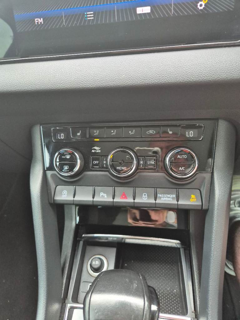 Skoda, KAROQ, Estate, 2018, Other, 1498 (cc), 5 doors
