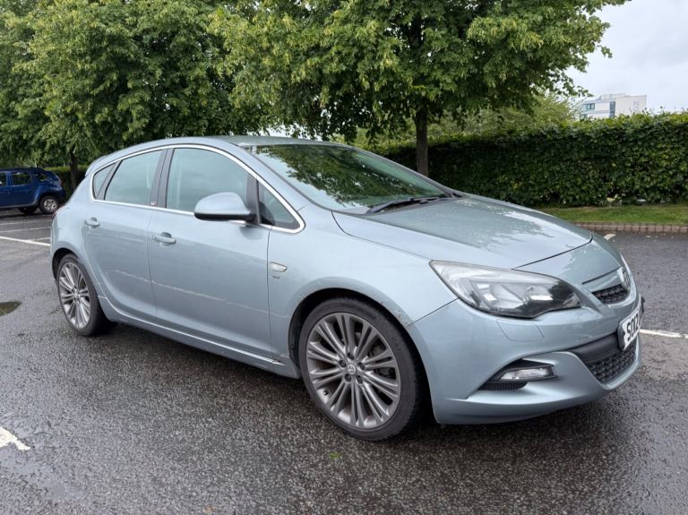  Vauxhall Astra SRI VX-line 2.0 CDTI automatic auto (unlike Ford Focus or Ford Fiesta)