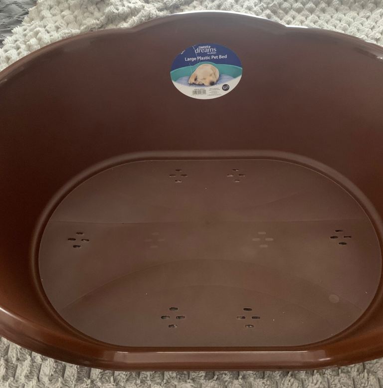 Large pet bed 
