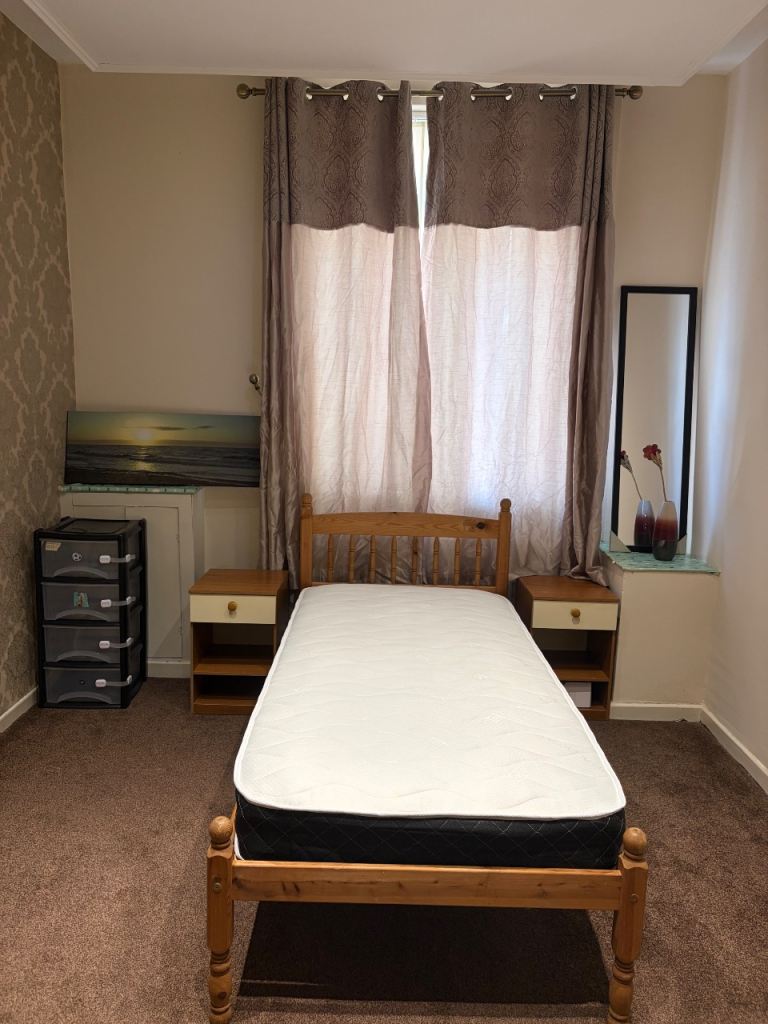 Room to let