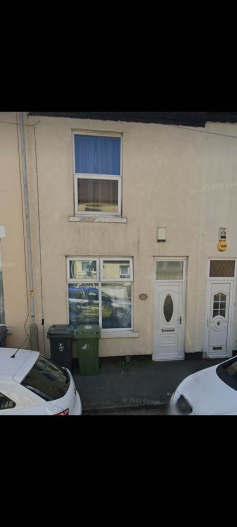 **2 Bedroom House For Rent In Wolverhampton (WV3 Postcode)**