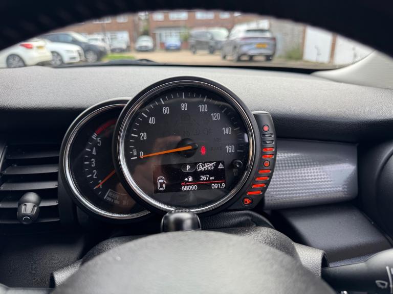 2025 MINI Cooper Cooper SD Auto Euro 6  HATCHBACK Diesel Automatic