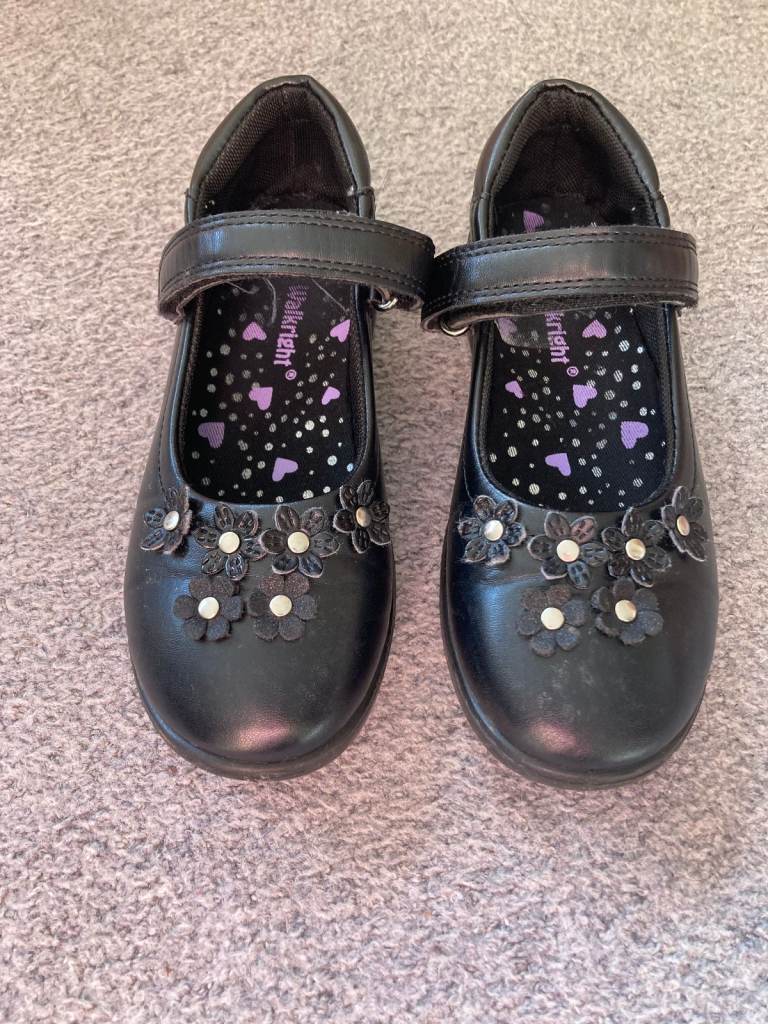 Size 2, school shoes lightly worn