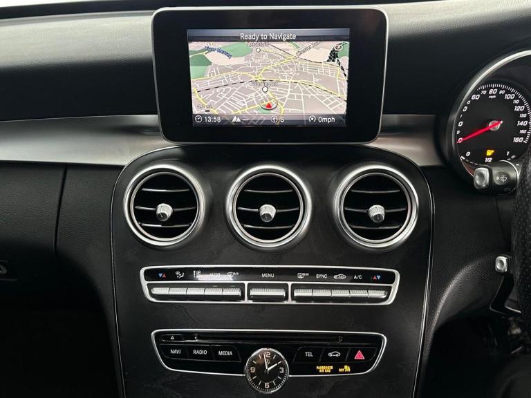 MERCEDES-BENZ C CLASS 2.1 C220d AMG Line (Premium) G-Tronic+ Euro 6 (s/s) 4dr