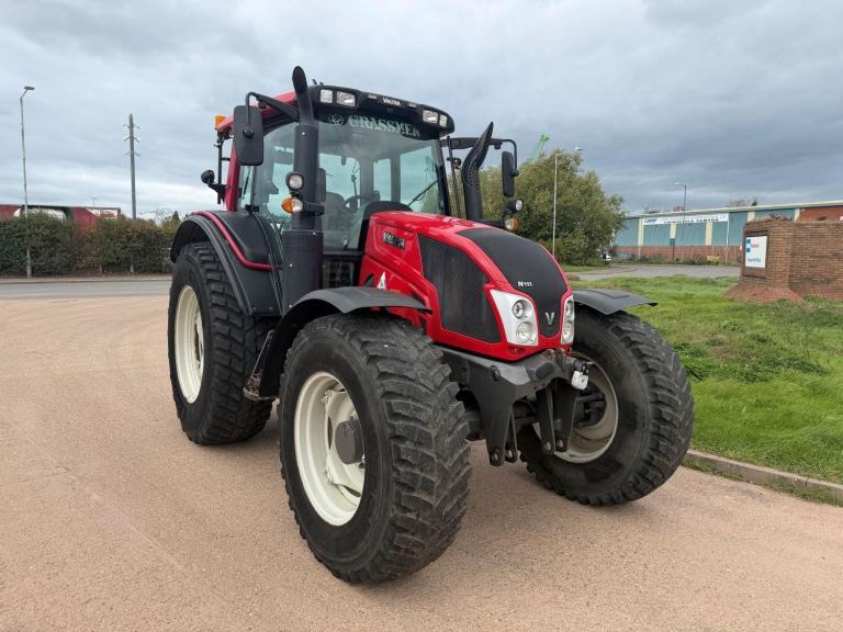 VALTRA N113 H5 SERIES TRACTOR 2016