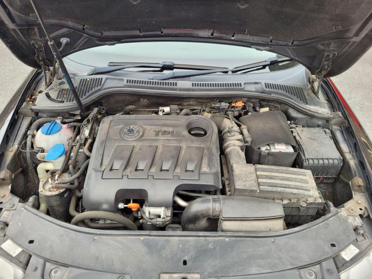 2011 Skoda Superb 2.0 TDI S DSG Euro 5 5dr ESTATE Diesel Automatic