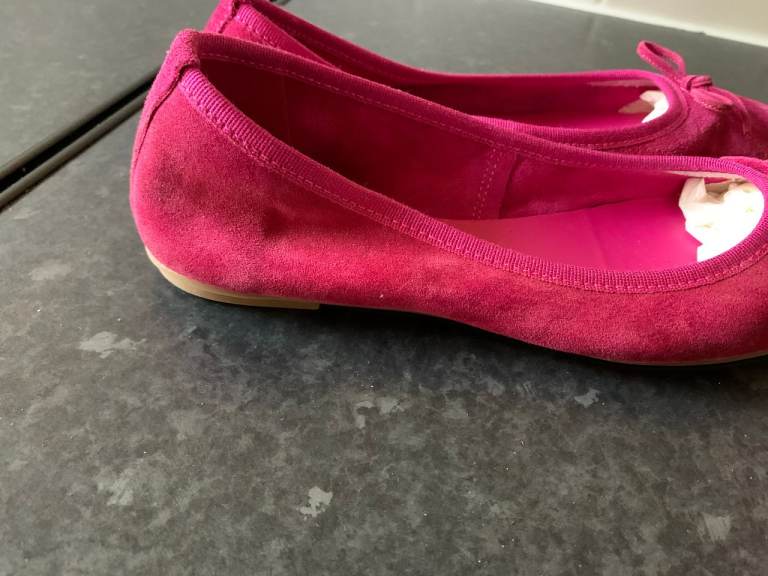 Ballerina Flats - brand new, bright pink, real suede (size 5)