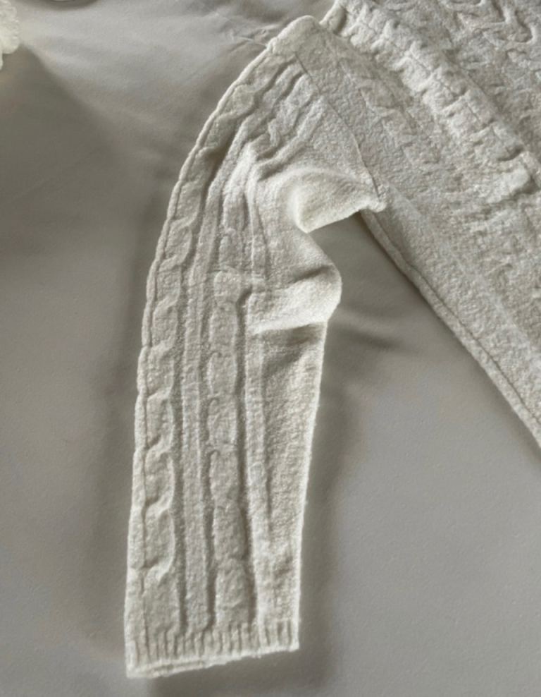 Woman’s Round Neck Jumper 