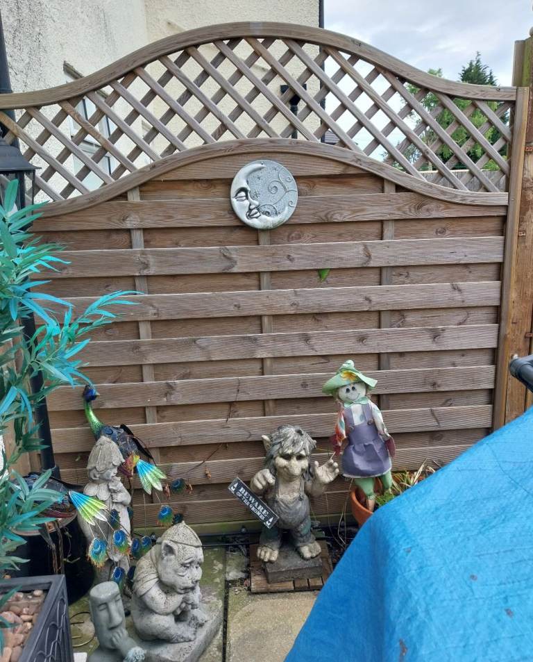 Trellis topped Fence Panels