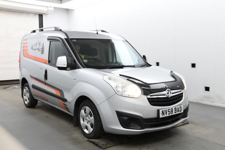  Vauxhall Combo 1.3 CDTi 2000 16v Sportive FWD L1 H1 3dr Diesel Manual