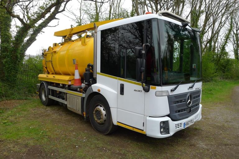 Mercedes Econic 1830 Whale Medium Volume JetVac / Gully Sucker. 