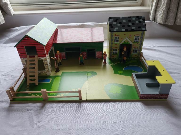 Wooden Farm toy and characters