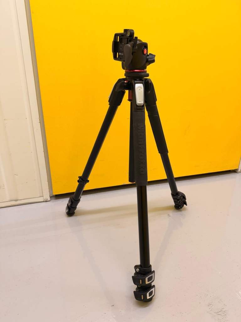 Manfrotto MK190X3 Tripod + 804 3-Way Pan/Tilt Head Kit – Excellent Condition