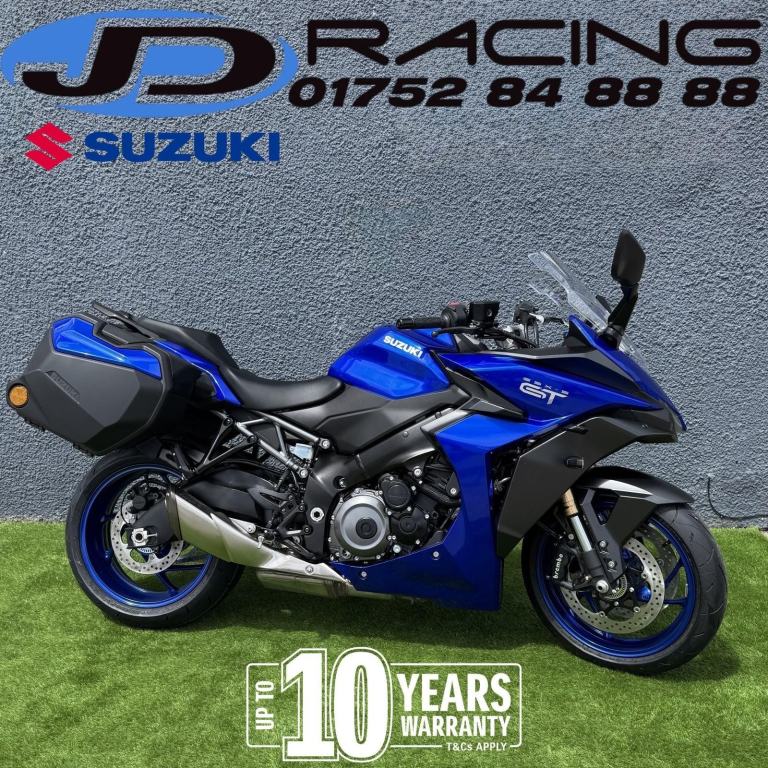 Suzuki GSX-S1000 GT+