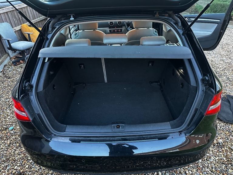 Audi, A3, Hatchback, 2015, Manual, 1598 (cc), 3 doors