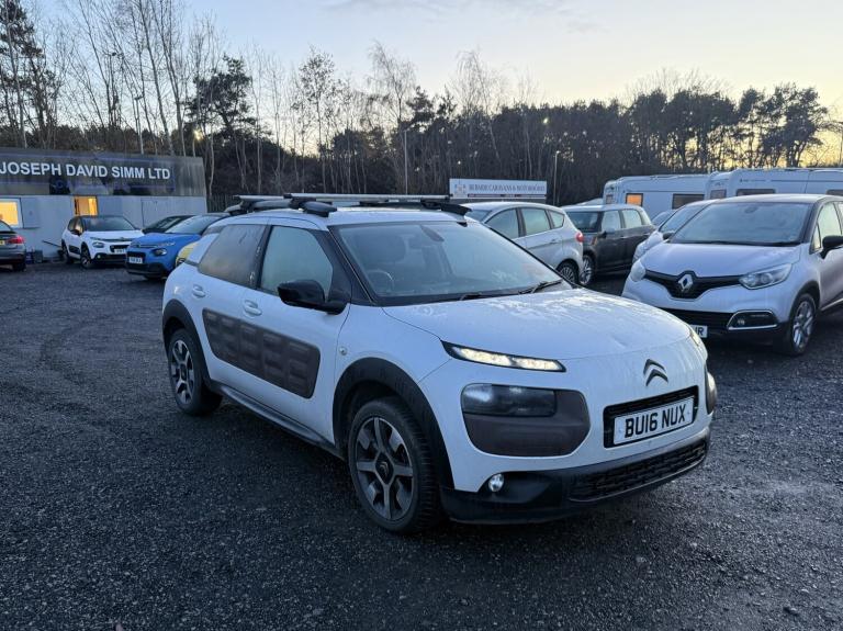 CITROEN C4 CACTUS 1.6 BlueHDi Flair 2016
