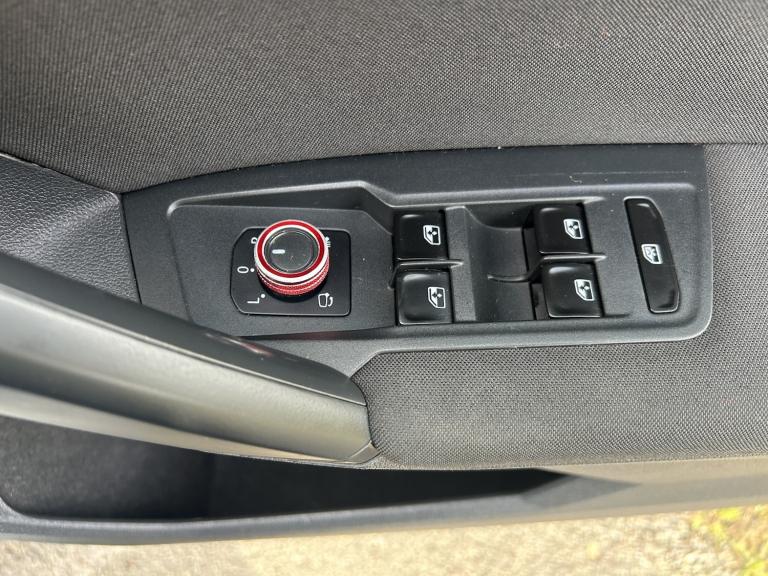 VOLKSWAGEN TIGUAN 1.5 TSI EVO SE Navigation 2019