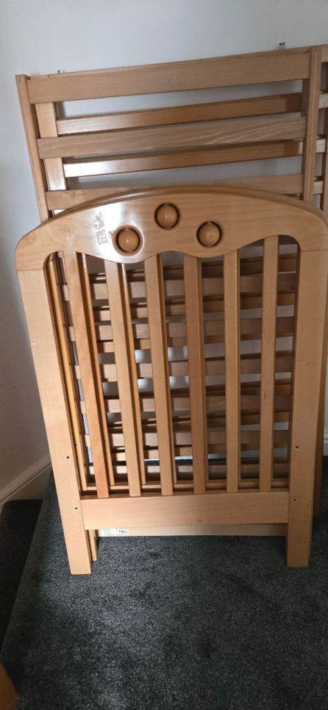 Wooden Baby Cot excellent Good Condition