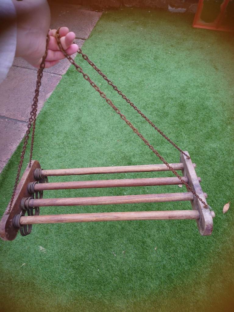 Wooden pot hanger 