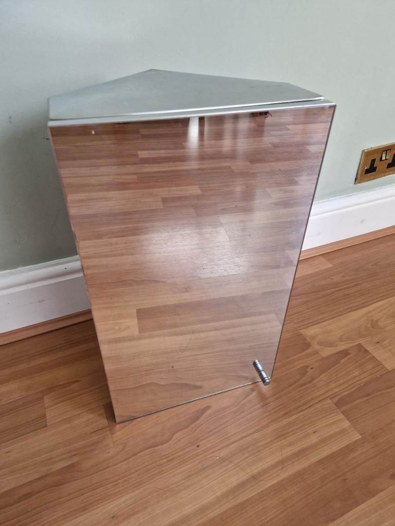 Small bathroom corner cabinet