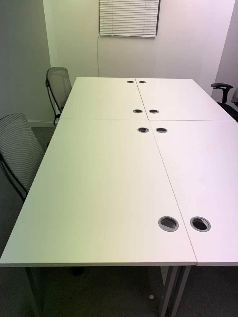 White commercial office desks (10 available) 140 x 80cm