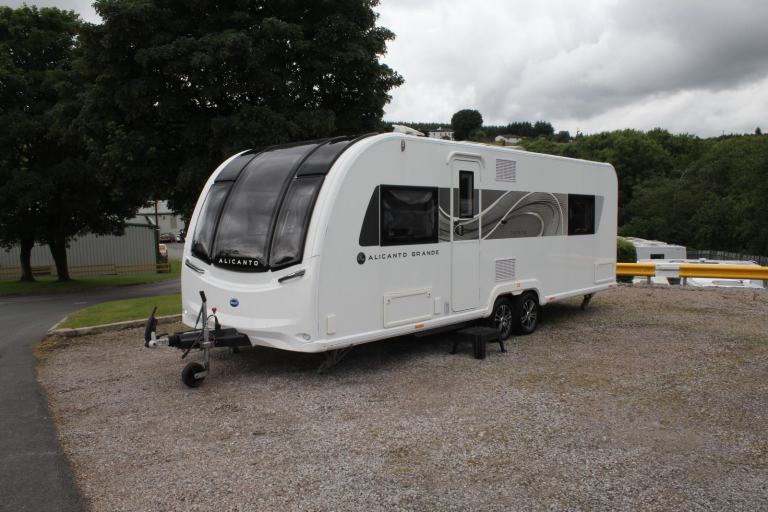 2022 Bailey Alicanto Grande Porto Luxury 8FT Wide 4 Berth Twin Axle Caravan
