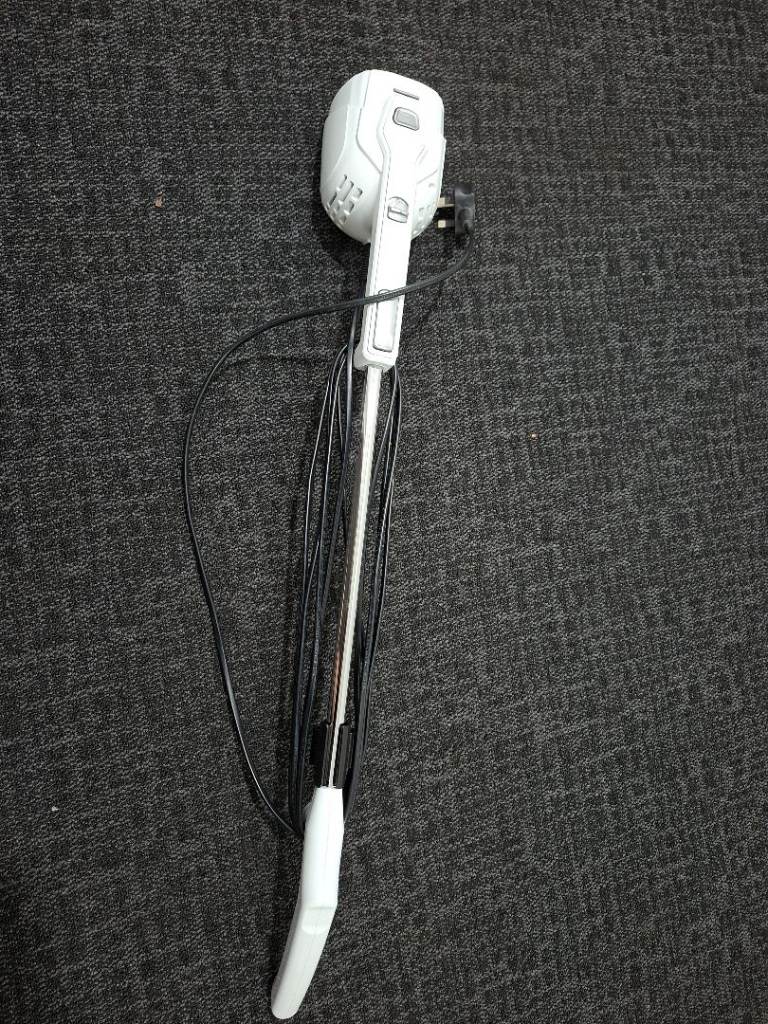 BUSH VSC03B16T-30 Corded 2-in-1 Stick Vacuum Cleaner
